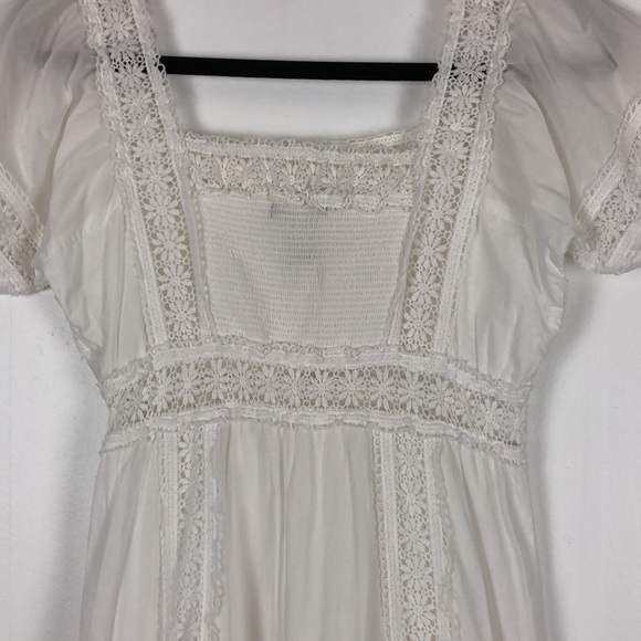 Vintage white short puff sleeve crochet lace square neck mini dress 8 - Picture 8 of 9